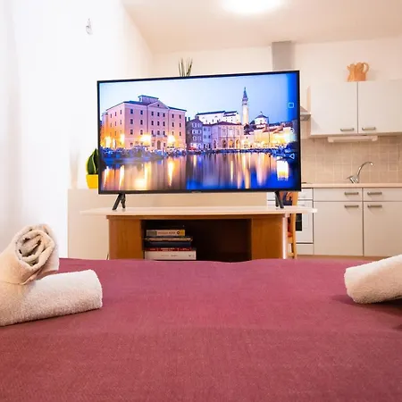 Апартаменты Frankie Пиран